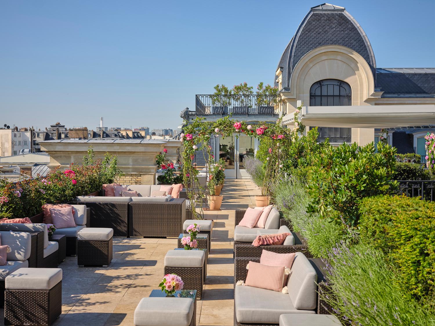 peninsula paris rooftop