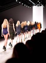 La Fashion Week de Londres fixe de nouvelles normes en matière de développement durable