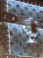 Louis Vuitton dévoile ses chocolats de Pâques.