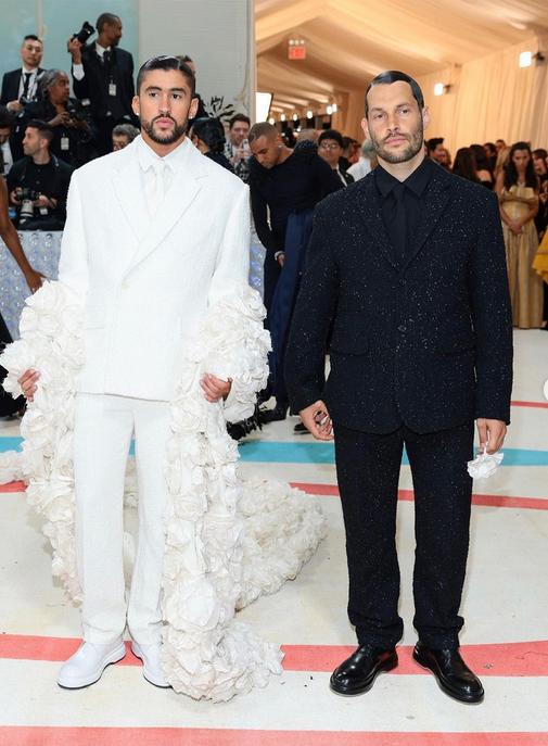 Et le vainqueur stratégique du Met Gala Lagerfeld est JACQUEMUS.