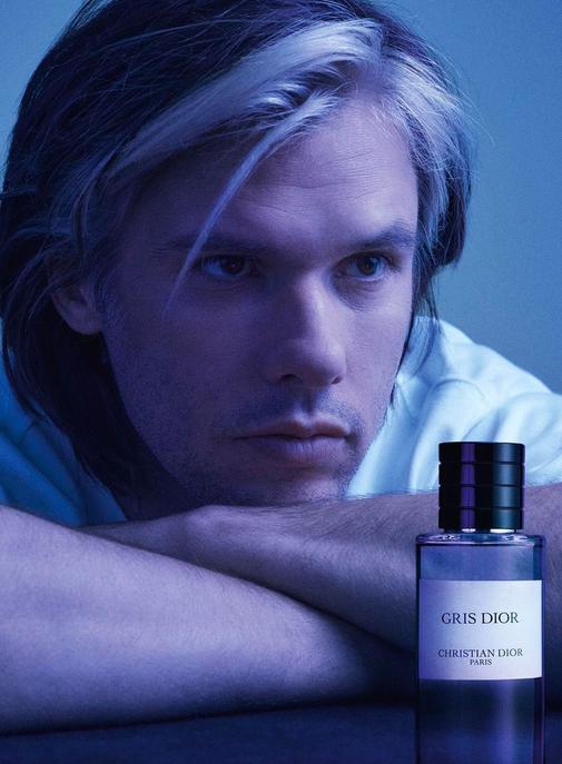 Dior lance sa campagne Gris Dior avec Orelsan.