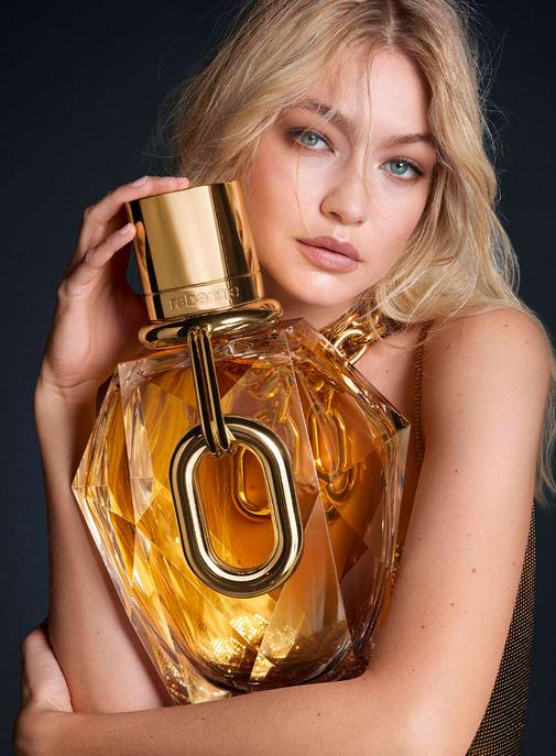 Rabanne choisit Gigi Hadid pour son nouveau parfum