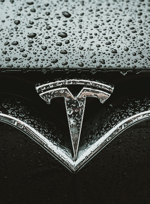 Tesla dépasse le milliard de dollars au second trimestre.